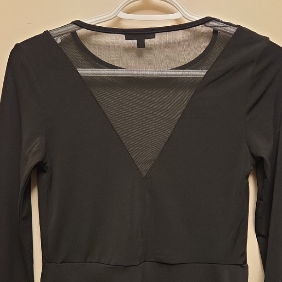 Dynamite Black Long Sleeve Dress Top With Mesh V Neck Panel Size S - Picture 6 of 8